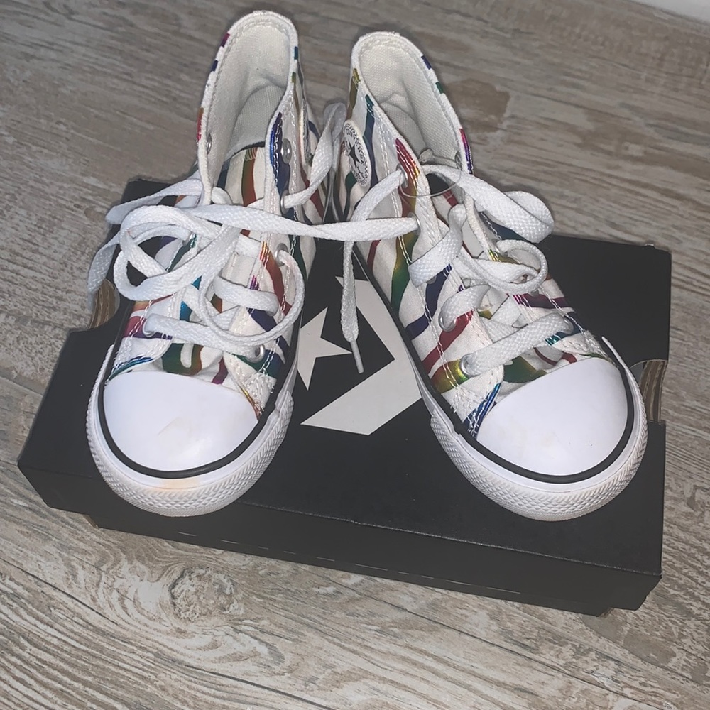 Converse Girls Rainbow Zebra Stripe Sz 9